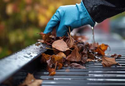 gutter_cleaning-newton-poppleford Gutter Cleaning Newton Poppleford